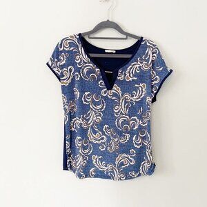 5/$25 Emi & Joe paisley printed short sleeve stretch top - Small